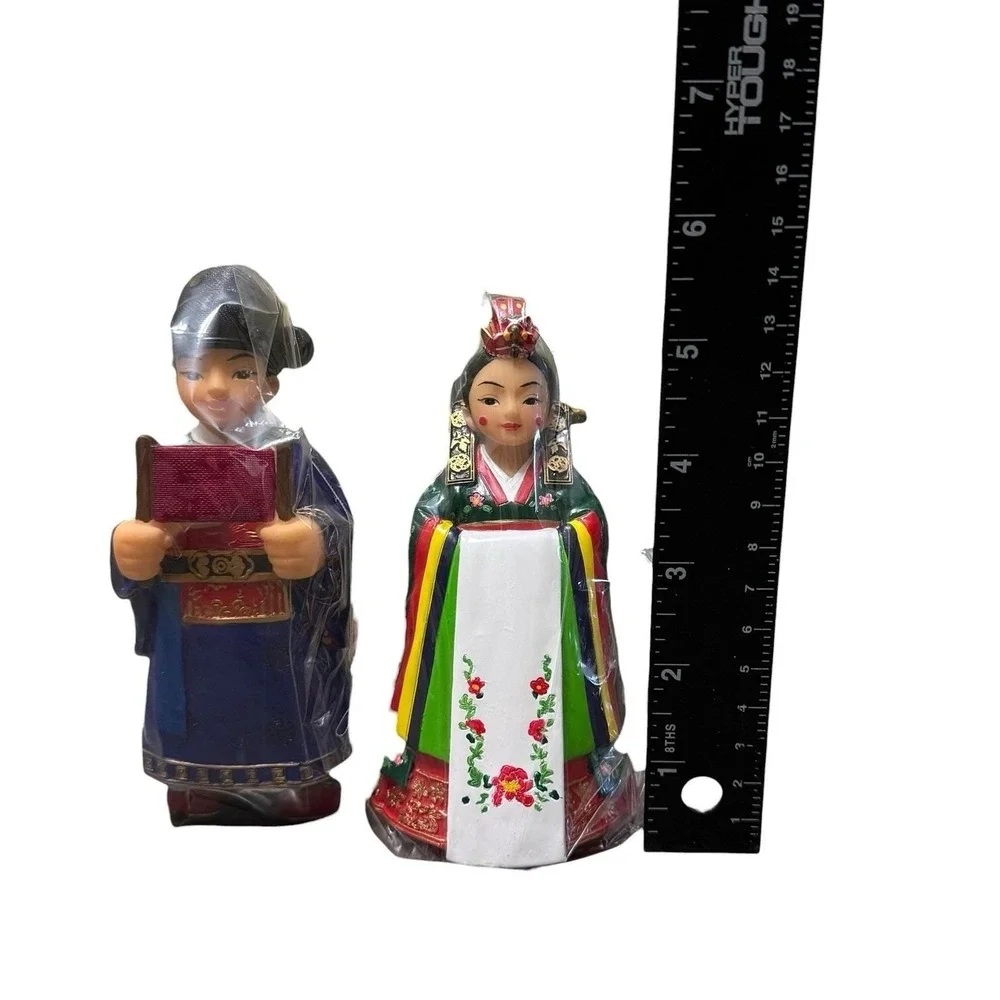 Danisl Art Gallery Korean Wedding Couple Figurine Hanbok Hand Painted
